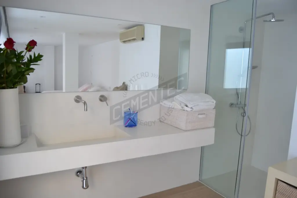 Bathroom Microcement Preston finish by Cement 2.0